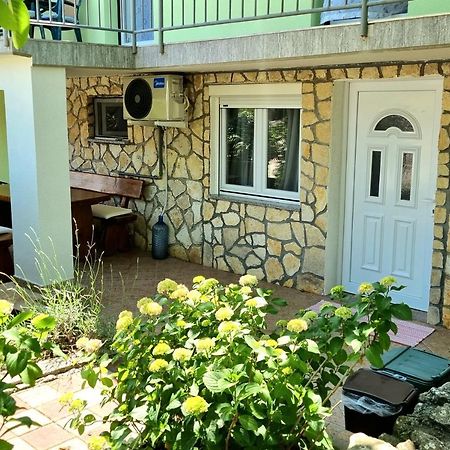 Apartment Deni Skrbcici Exterior photo